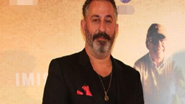 Cem Yılmaz'ın yeni gösterisinin biletleri karaborsada