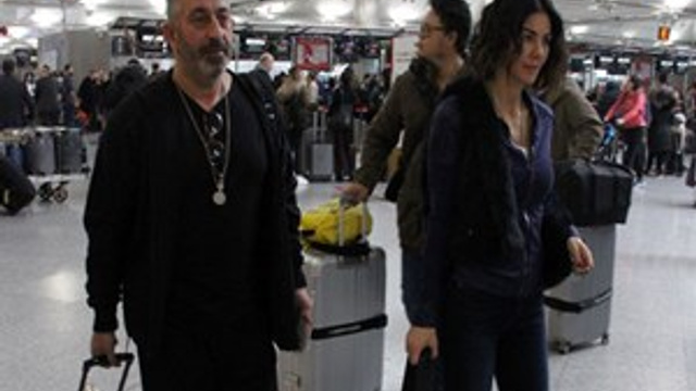 Cem Yılmaz: "Filmlerimi bedava da gösteririm"