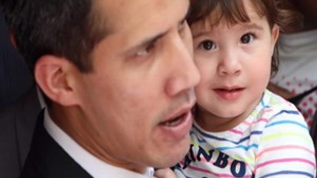 Muhalif lider Guaido: “Ailem tehdit edildi”