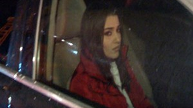 Hande Erçel'den mahzun poz