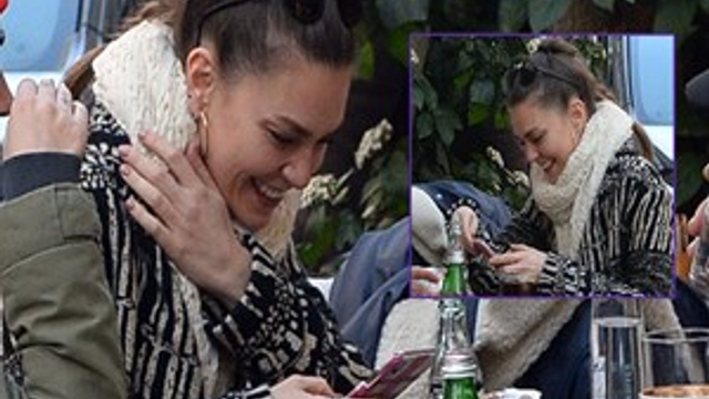 Aslı Enver'in büyük mutluluğu objektiflere yansıdı