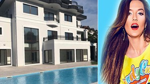 Demet Akalın şikayetçi oldu