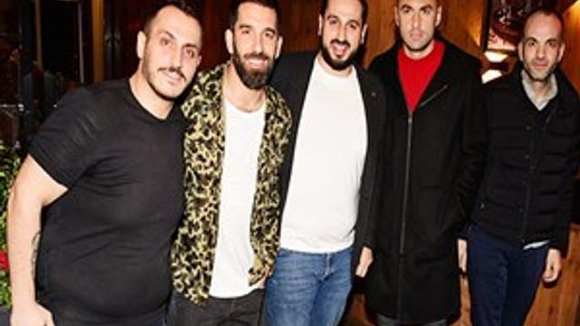 Arda Turan ve Burak Yılmaz'ın kebap keyfi