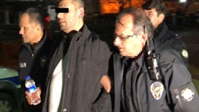 Tartıştığı kişiyi tüfekle ayağından vurdu