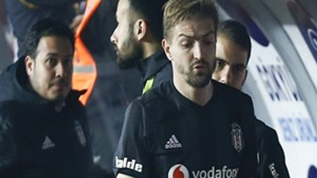 Caner Erkin'den tekmeli tepki