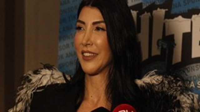 Hande Yener Uludağ'da sahne aldı