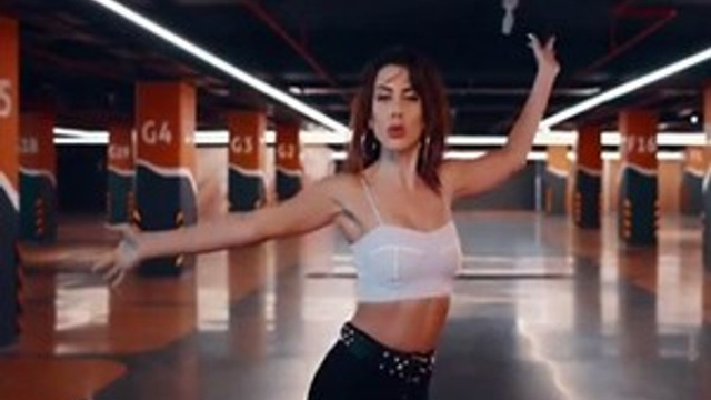 Gökçe Bahadır’dan klip müjdesi