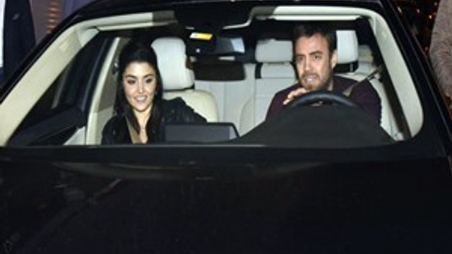 Murat Dalkılıç, Hande Erçel'i hiç yalnız bırakmıyor