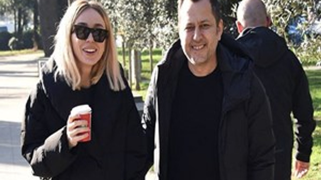 Gülşen'in Bebek Parkı'nda aile saadeti