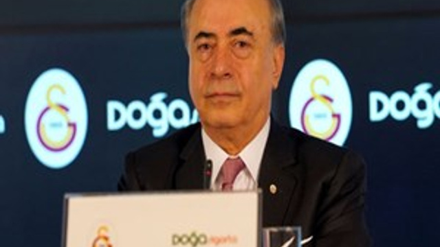 Başkan Cengiz: "Maçları evde izlemek zoruma gidiyor"