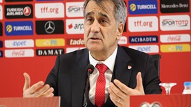 Şenol Güneş'ten çarpıcı yorumlar