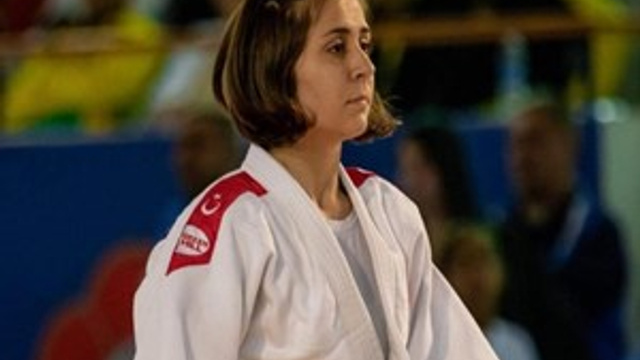Ecre Avrupa ikincisi
