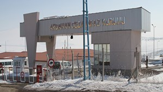 Uzman çavuş bıçaklanarak öldürüldü