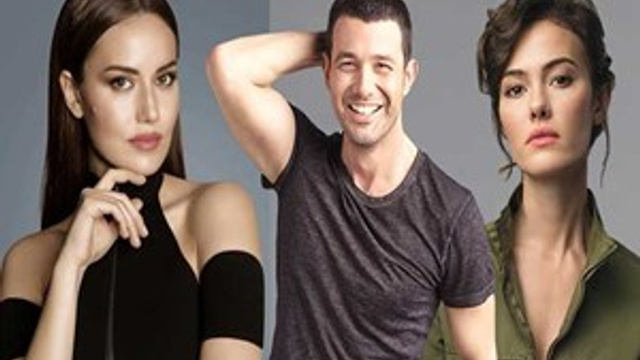 Keremcem'in partneri Fahriye Evcen’in benzeri