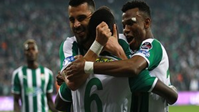 Bursaspor'da Bakkal ilk maçına çıkıyor