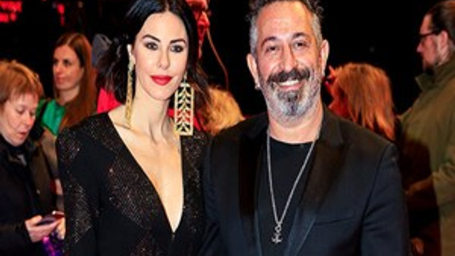 Defne Samyeli sürpriz teklife 'Evet' dedi!