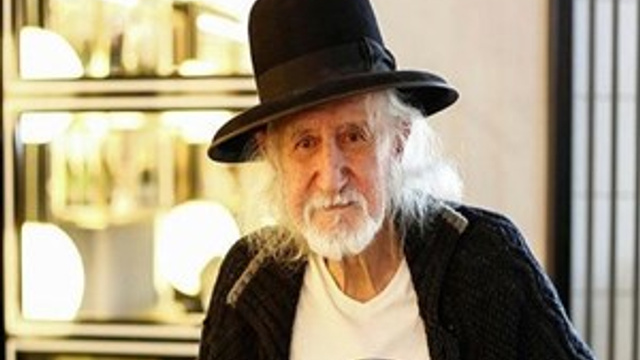Ertekin Dinçay hayatını kaybetti