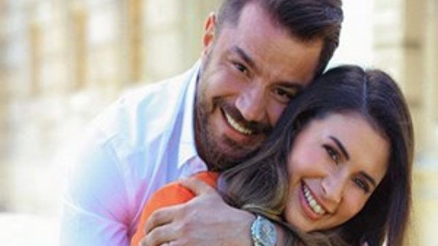 Buse Terim'den romantik kutlama mesajı