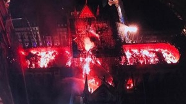 Fransa’daki “Notre Dame” yangını tüm dünyayı üzdü