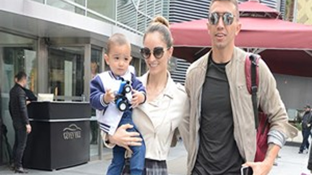 Muslera derbi stresini ailesi ile attı