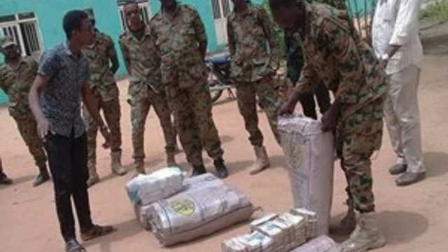 Sudan'ın devrik lideri Beşir’in bavullarından servet çıktı