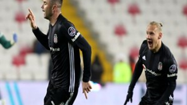 Beşiktaş iddiasını sürdürüyor