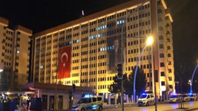 Ankara Emniyet Genel Müdürlüğünde yangın paniği