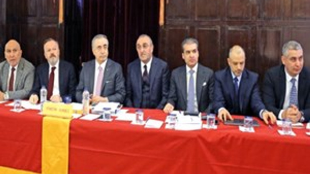 Sarı-Kırmızılı yönetim: "Suçlu divan kurulu"