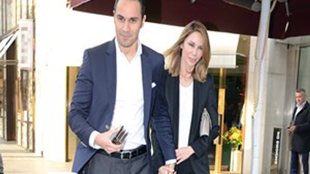 Demet Şener genç sevgilisiyle çok mutlu