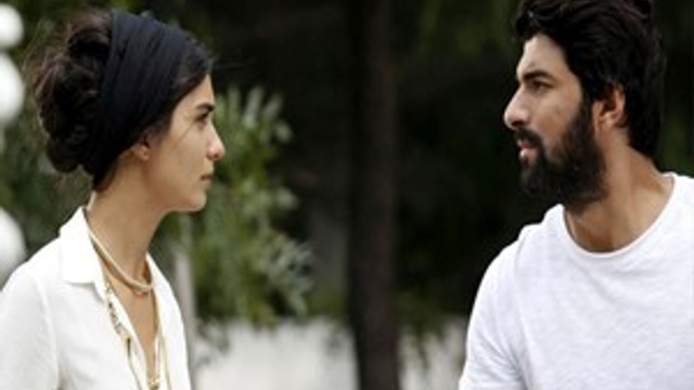 ‘Kara Para Aşk’ fırtınası sürüyor