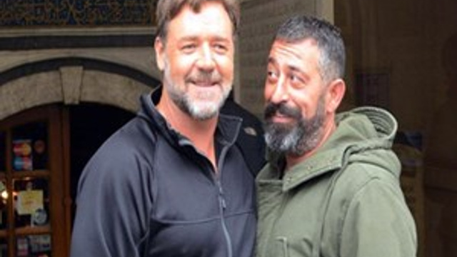 Russell Crowe'dan Cem Yılmaz’a teklif var!
