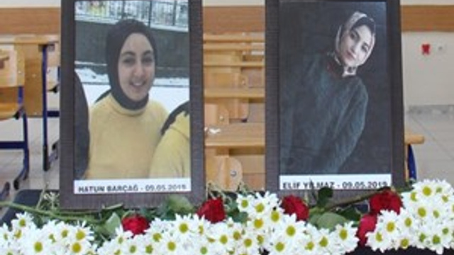 Sevenleri Hatun ve Elif'e ağlıyor!