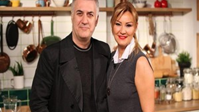 Tamer Karadağlı'dan Pınar Altuğ'a esprili soru