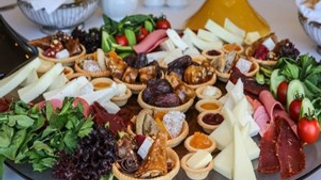 Aç kalmak değil, çok doymak kalbi zorluyor