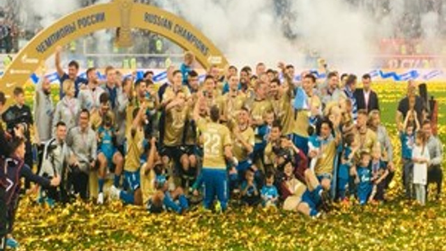 Rusya şampiyonu Zenit kupasını aldı