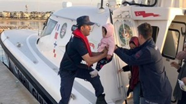 Didim'de 68 düzensiz göçmen yakalandı