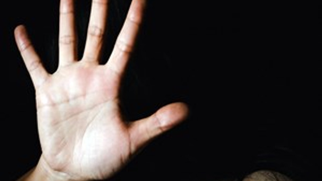 Market işletmecisinden kız öğrencilere taciz iddiası