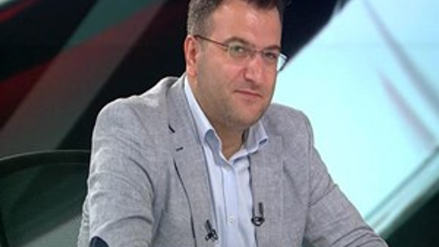Cem Küçük, Hürriyet Gazetesi'ni yerden yere vurdu!