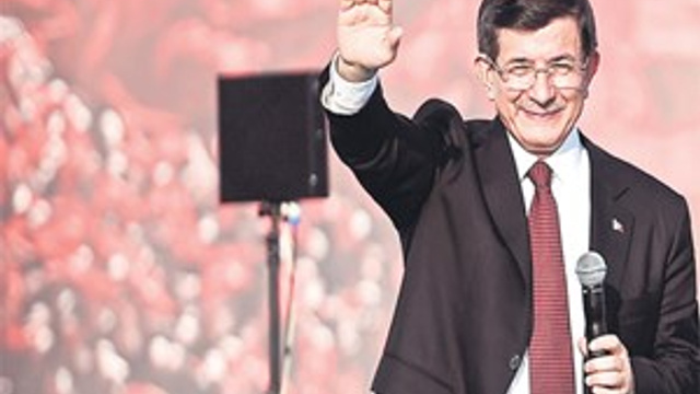 Ahmet Davutoğlu'ndan yeni çıkış