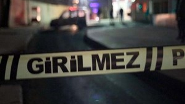 Annesini öldürüp intihara kalkıştı!