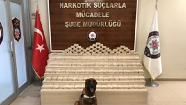 Yorganların içerisinde 81 kilo eroin ele geçirildi