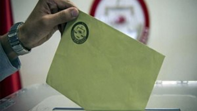 300 avukata sandık eğitimi