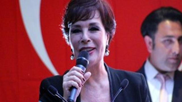 Hülya Koçyiğit'ten çocuğa cinsel istismar tepkisi