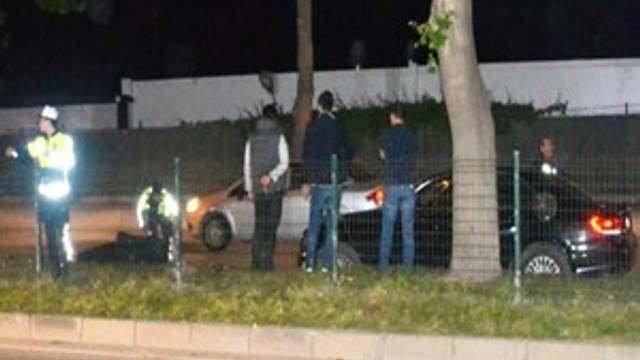 Yolun karşısına geçerken otomobilin çarptığı kadın hayatını kaybetti