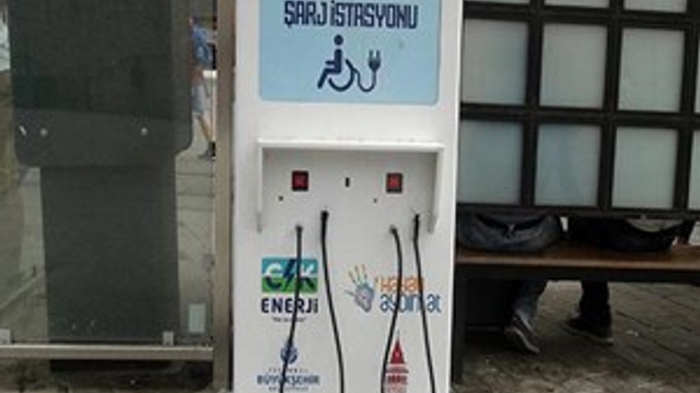 Taksim Meydanı'nda 'Pes' dedirten hırsızlık