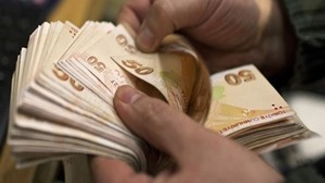 Kamu çalışanına Temmuz ayında kesinti