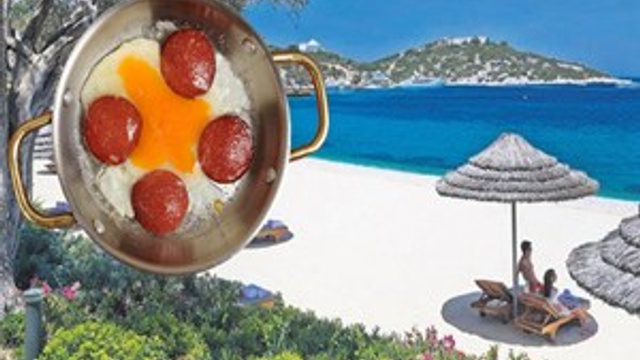 Bodrum plajlarında sucuklu yumurtanın fiyatı şok etti!