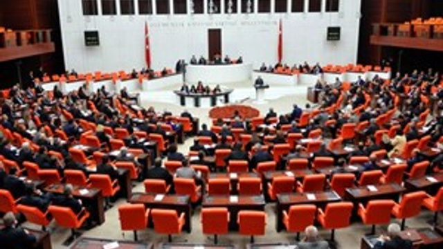Meclis'te tatil öncesi sıkı mesai