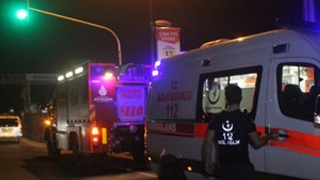 Sarıyer'de denize düşen şahıs kurtarıldı