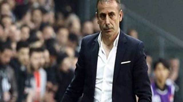 Abdullah Avcı hücumu seviyor